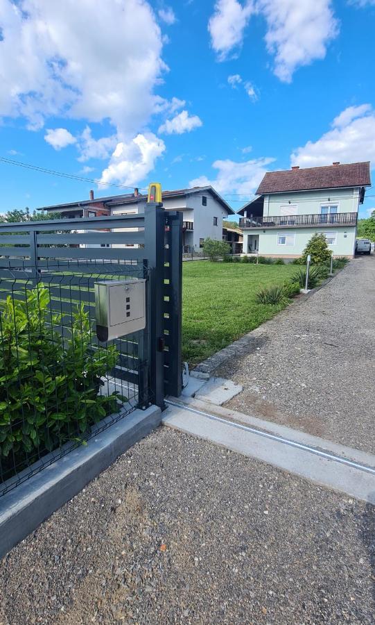 Apartman Lena Tusilovic Exterior foto